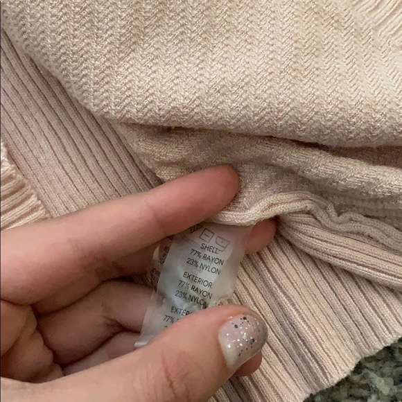 Rose gold turtle neck, - Picture 4 of 4